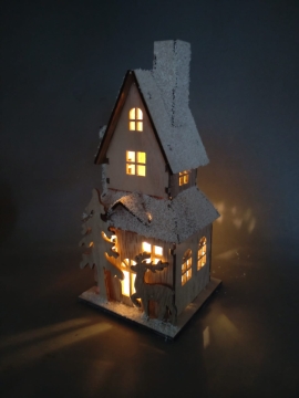 Kostelíček dřevěný s LED světlem