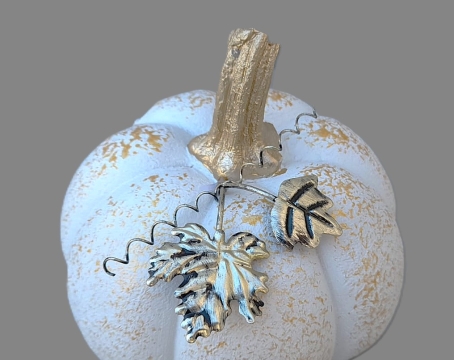 Dýně bílá zlatá stopka LED střední