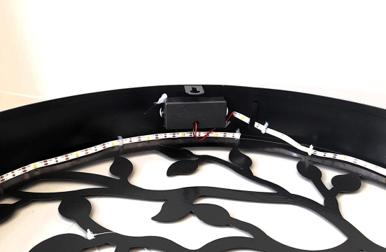 Závěsná dekorace strom v kruhu LED