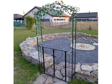 Brána zahradní, otvírací dvířka