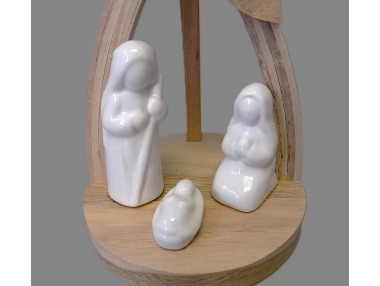 Betlém dřevěný bílé figurky – 15x11 cm